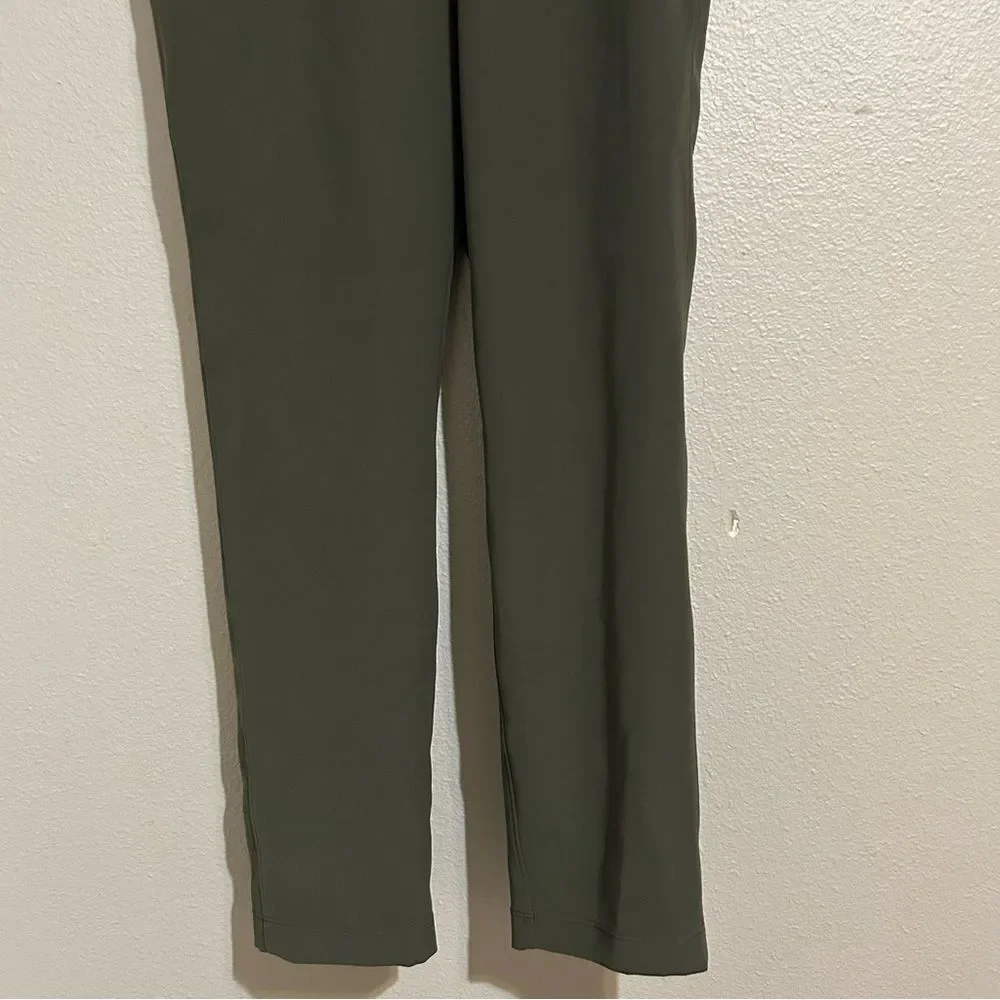 Lululemon On The Fly Dark Olive Green Athleisure Pull On Pants Women’s Size 4